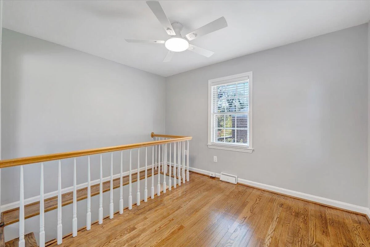 2775 Derwent DR SW - Photo 20
