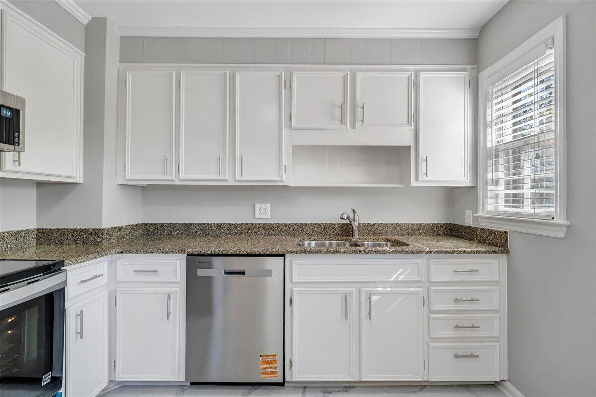 2775 Derwent DR SW - Photo 25