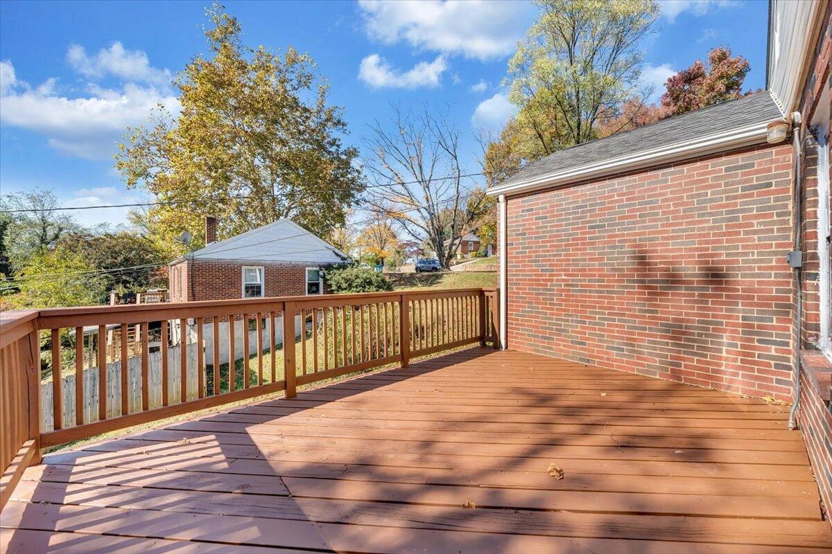 2775 Derwent DR SW - Photo 40