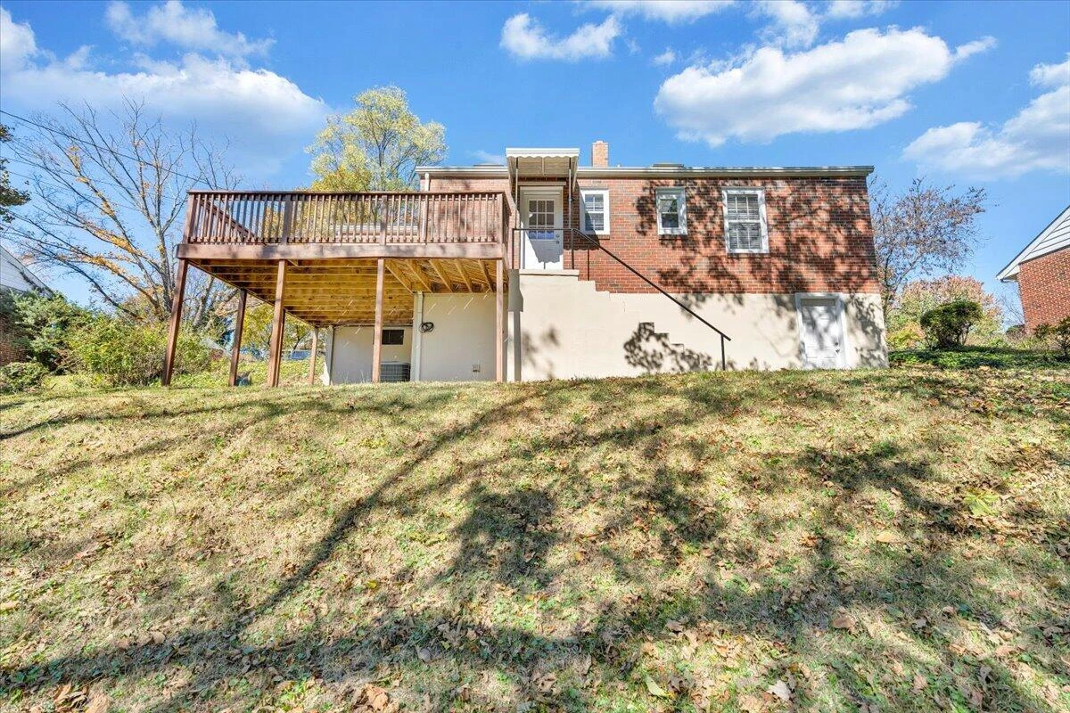 2775 Derwent DR SW - Photo 44