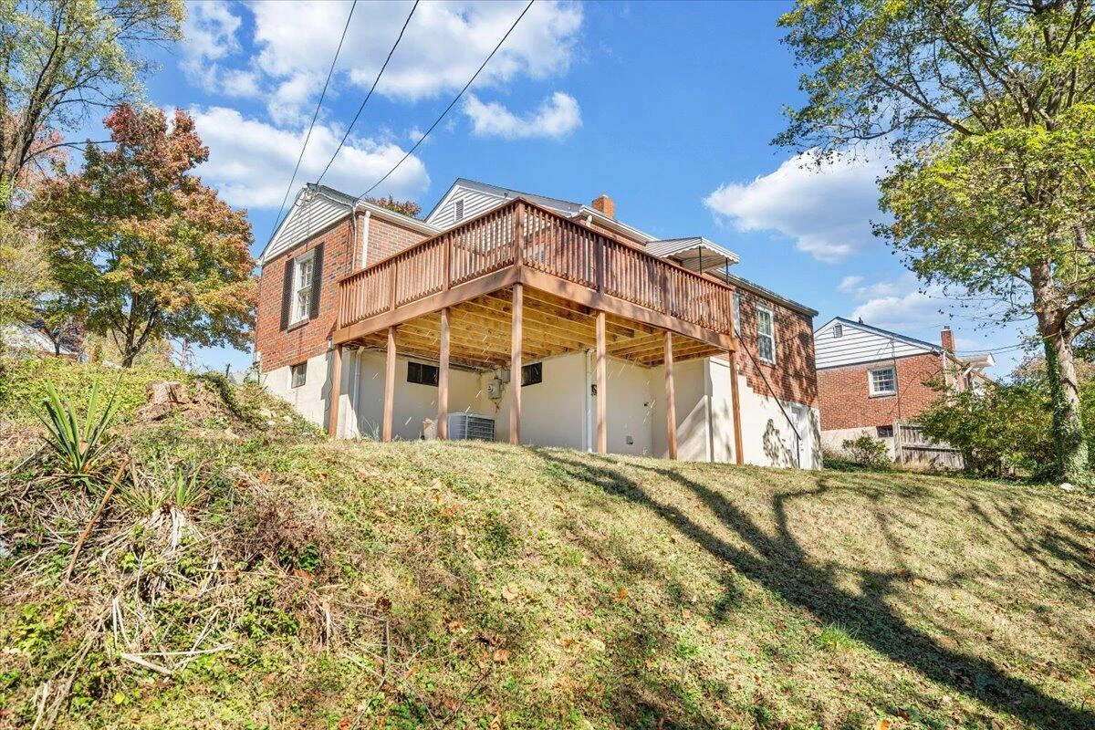 2775 Derwent DR SW - Photo 46