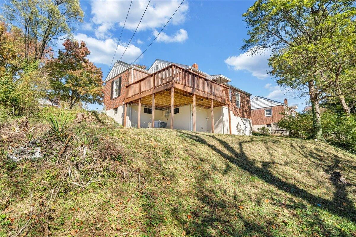 2775 Derwent DR SW - Photo 47