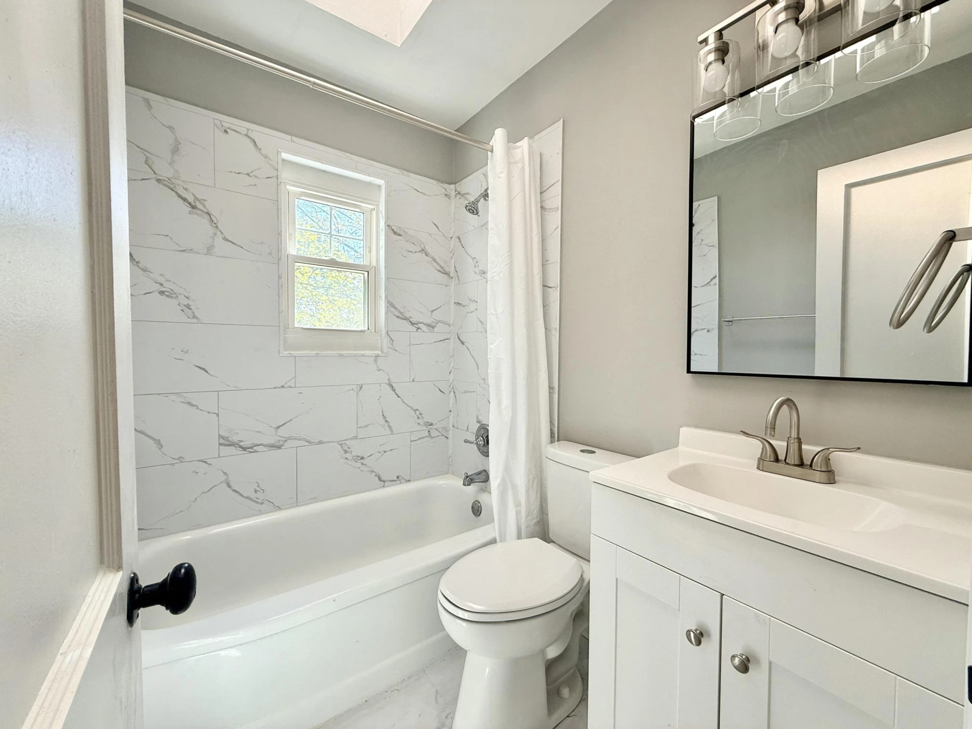 2775 Derwent DR SW - Photo 8
