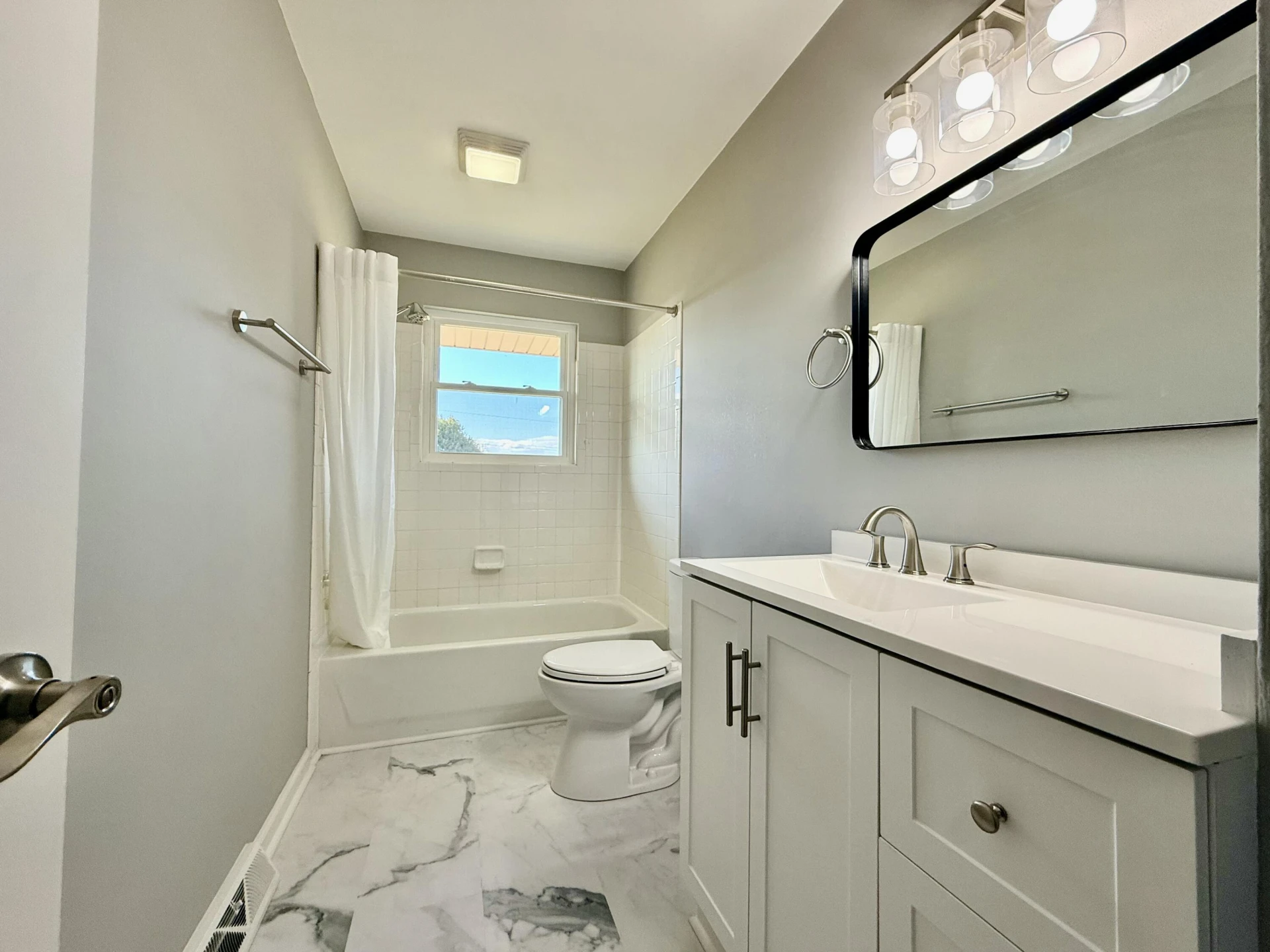 4720 Pennsylvania AVE NE - Photo 10