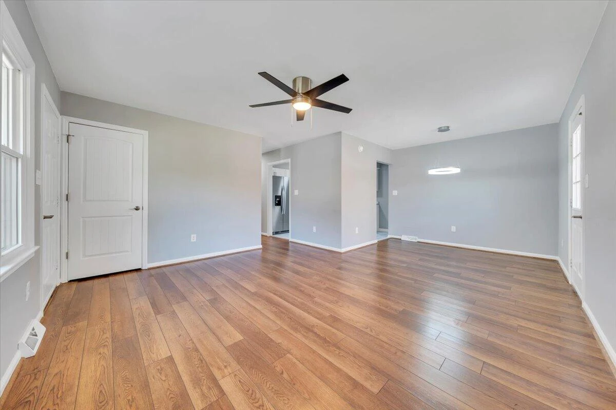 4720 Pennsylvania AVE NE - Photo 19