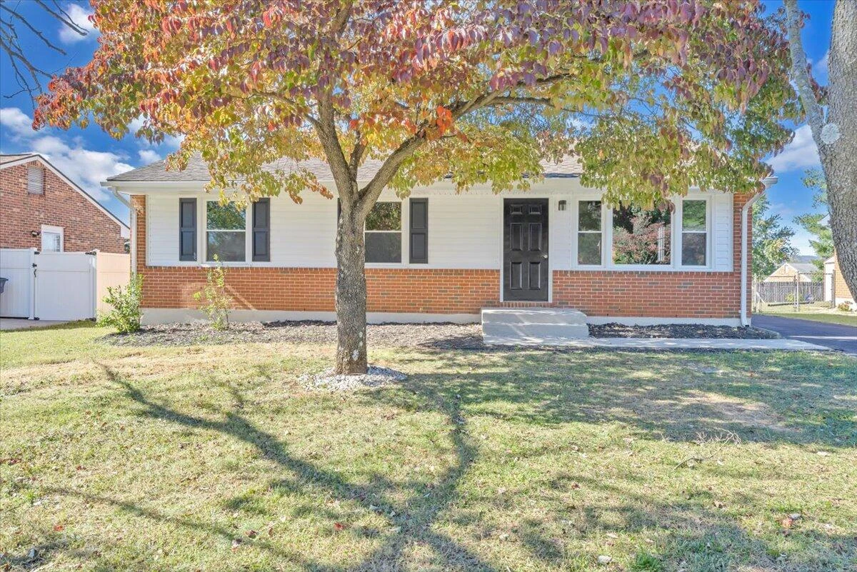 4720 Pennsylvania AVE NE - Photo 2