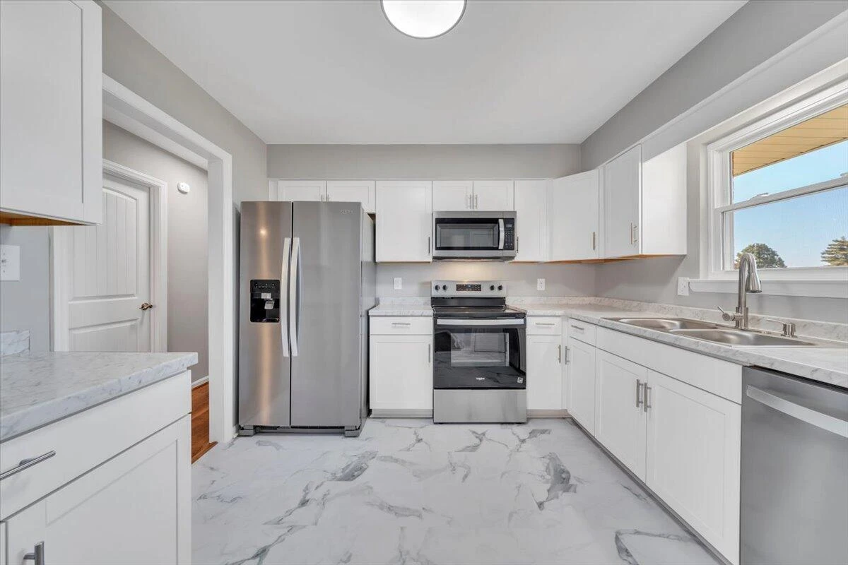 4720 Pennsylvania AVE NE - Photo 24