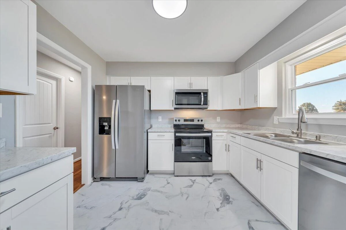 4720 Pennsylvania AVE NE - Photo 26