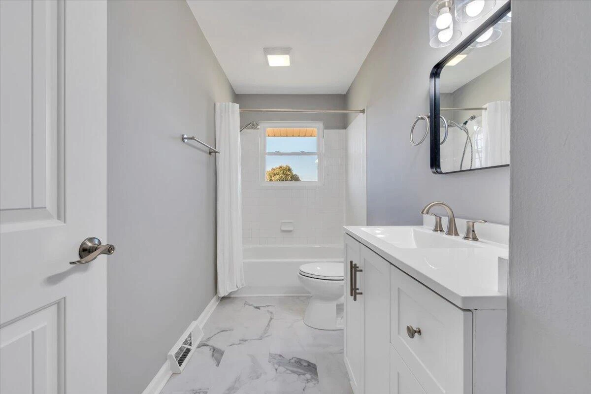 4720 Pennsylvania AVE NE - Photo 30