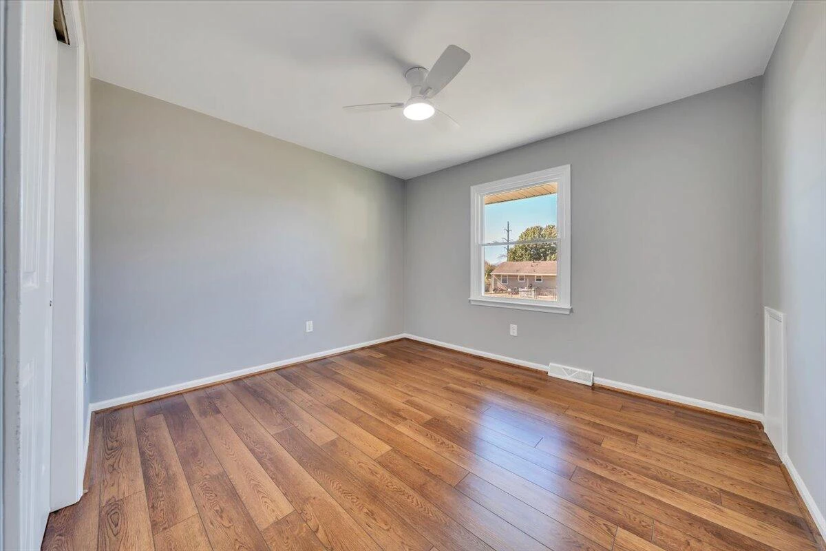 4720 Pennsylvania AVE NE - Photo 32