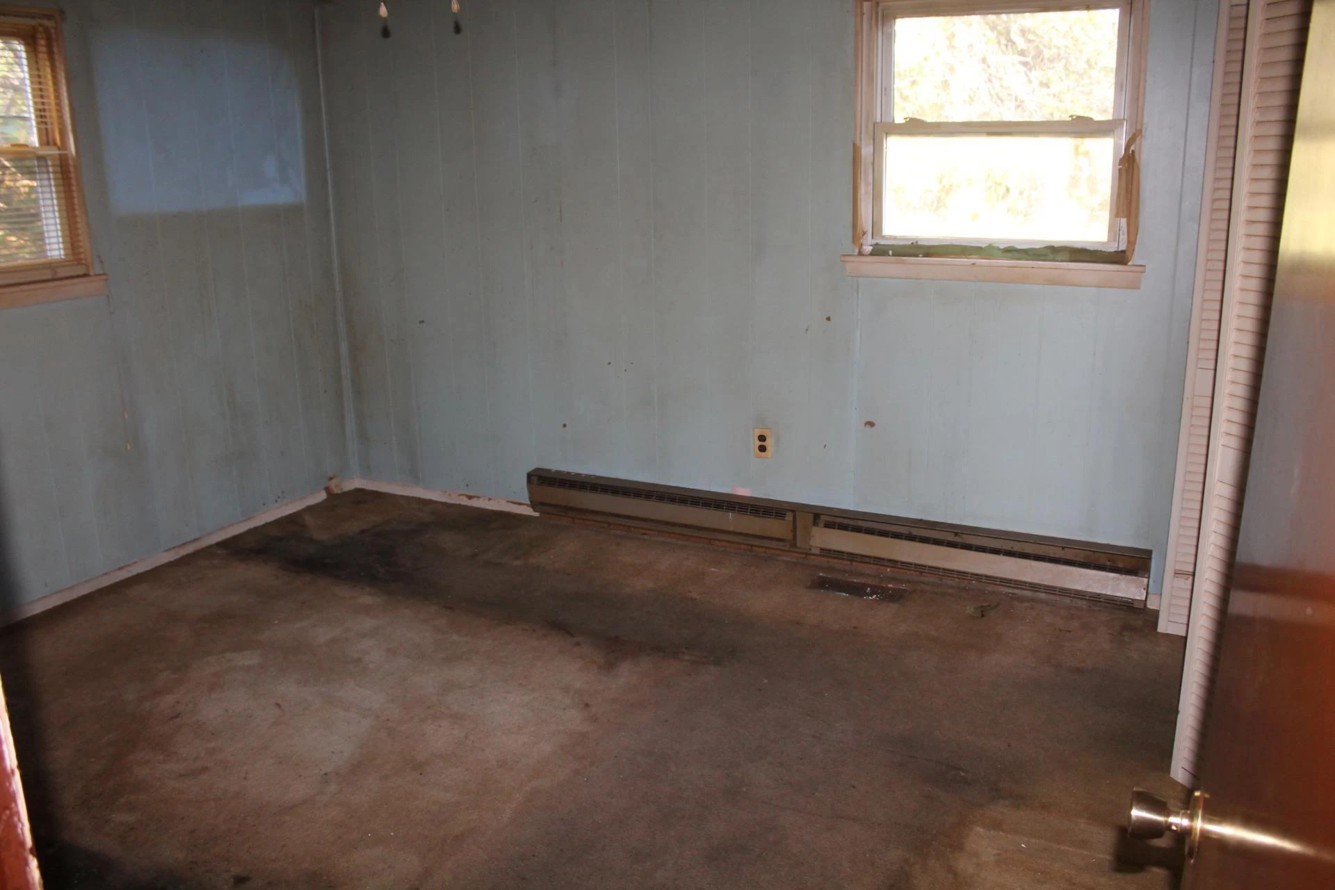 1414 Eastgate AVE NE - Photo 14