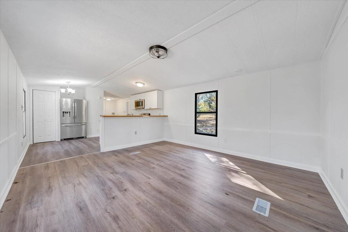 102 Sunnyview CT - Photo 2