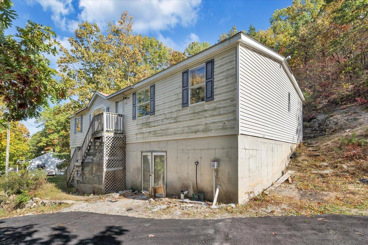 3120 Powell DR
