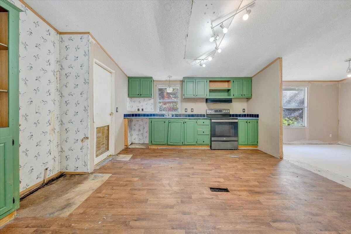3120 Powell DR - Photo 8