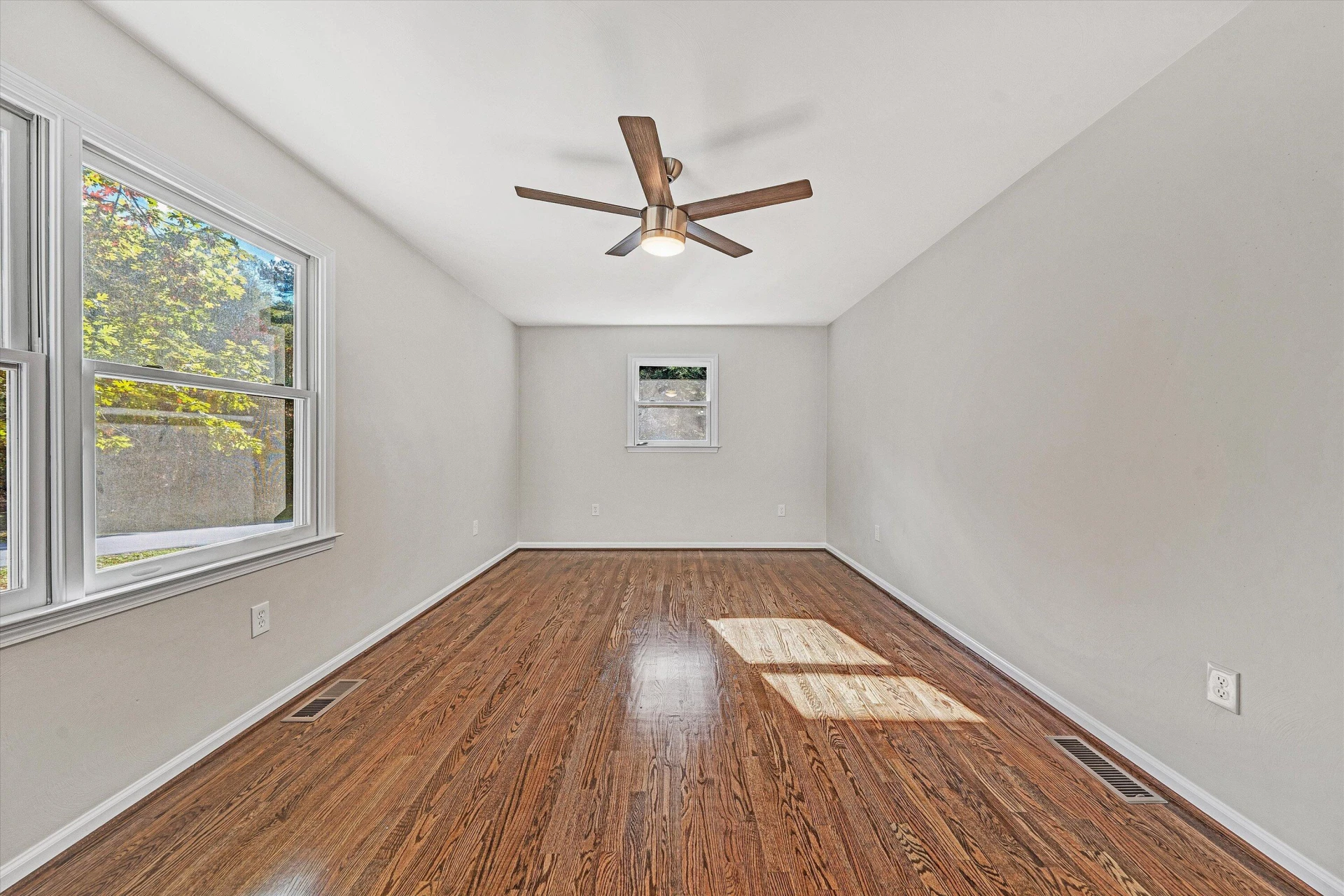 161 Parkview DR - Photo 26