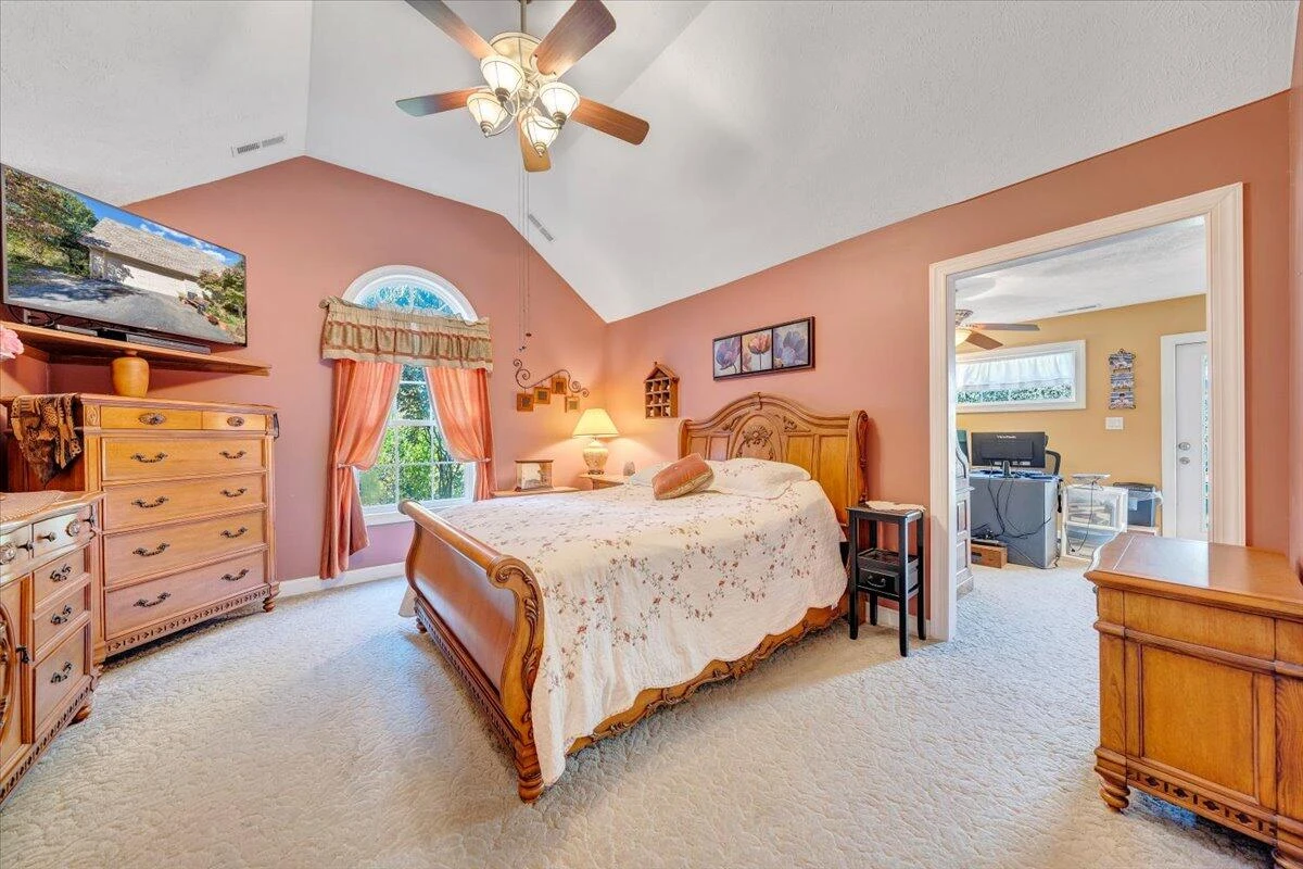 3085 Creekside DR - Photo 20