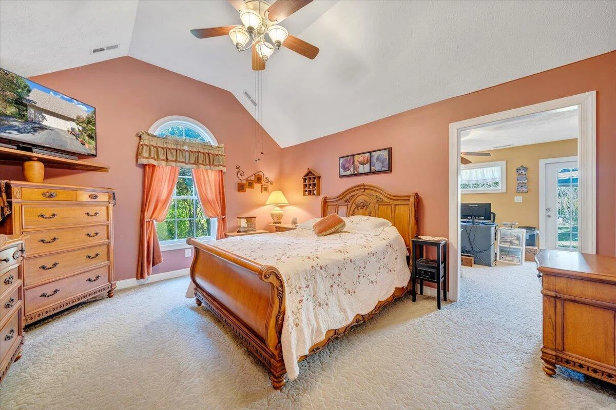 3085 Creekside DR - Photo 21