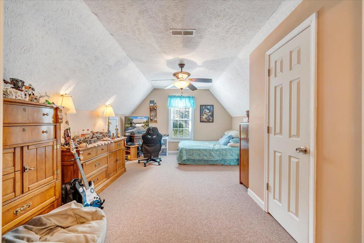 3085 Creekside DR - Photo 37