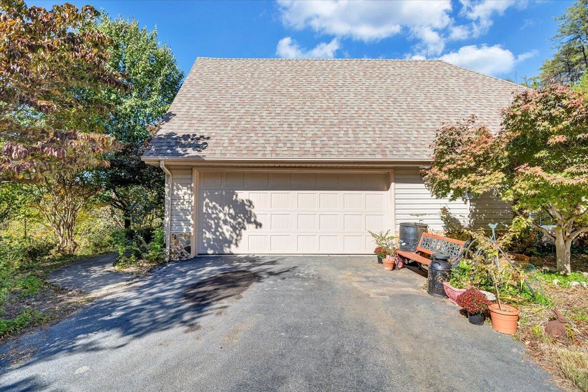 3085 Creekside DR - Photo 41