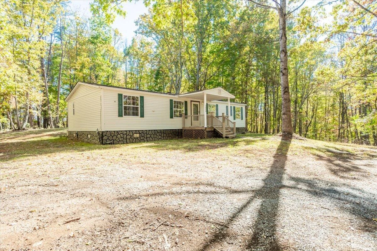 1834 Gravel Hill RD - Photo 2