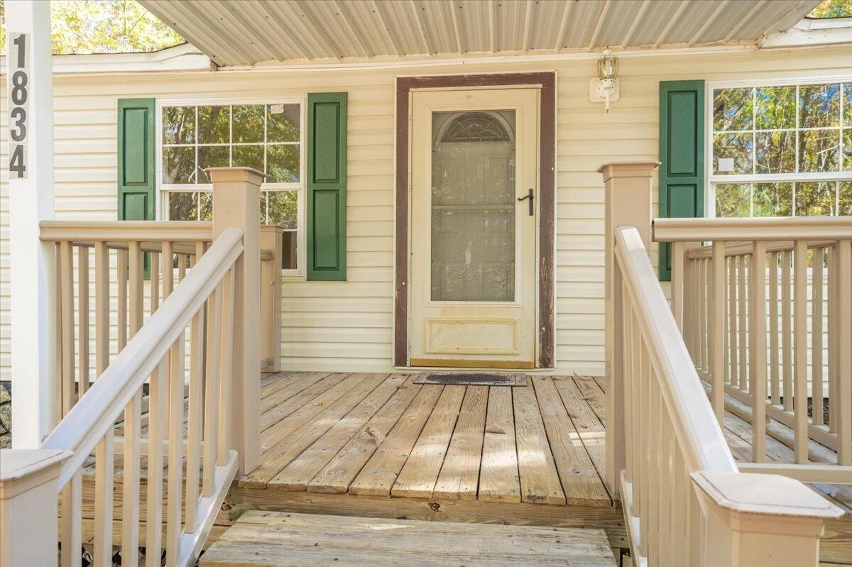 1834 Gravel Hill RD - Photo 3
