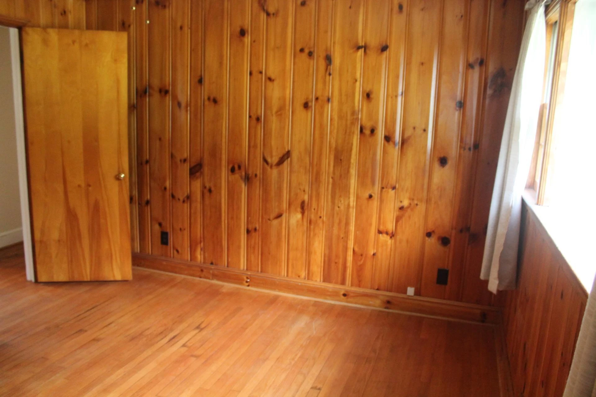 109 Villa RD - Photo 18