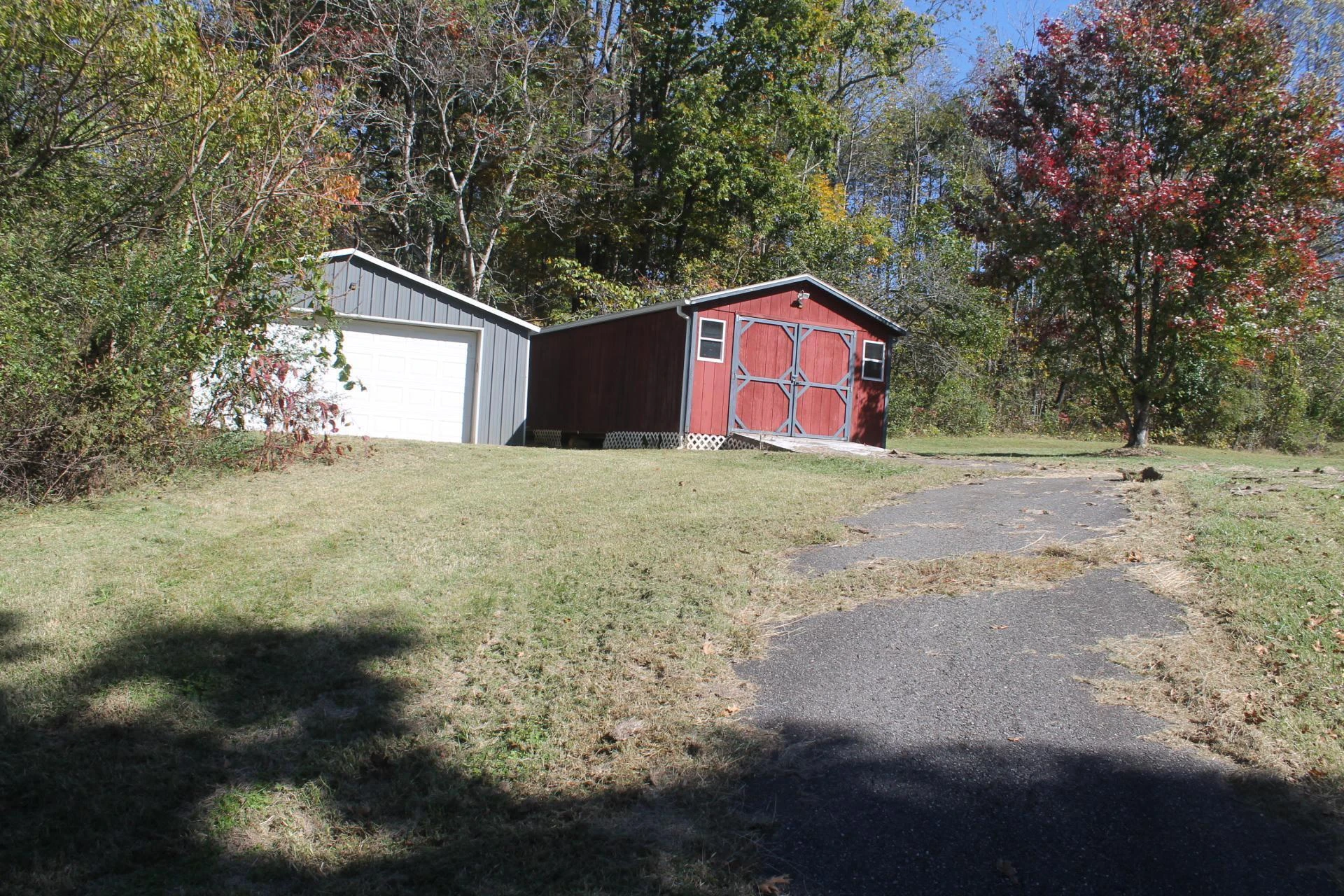 109 Villa RD - Photo 32