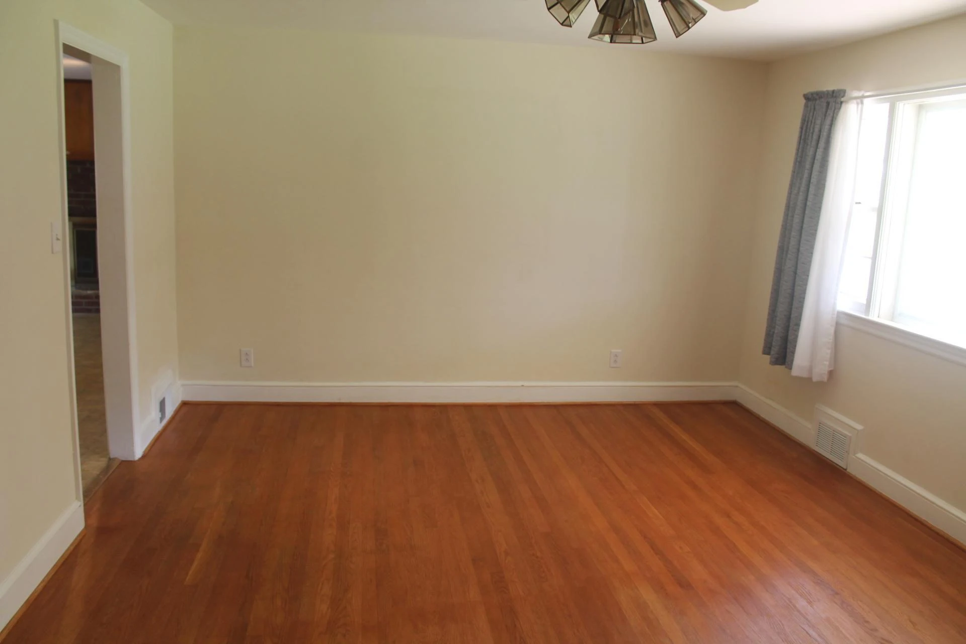 109 Villa RD - Photo 7