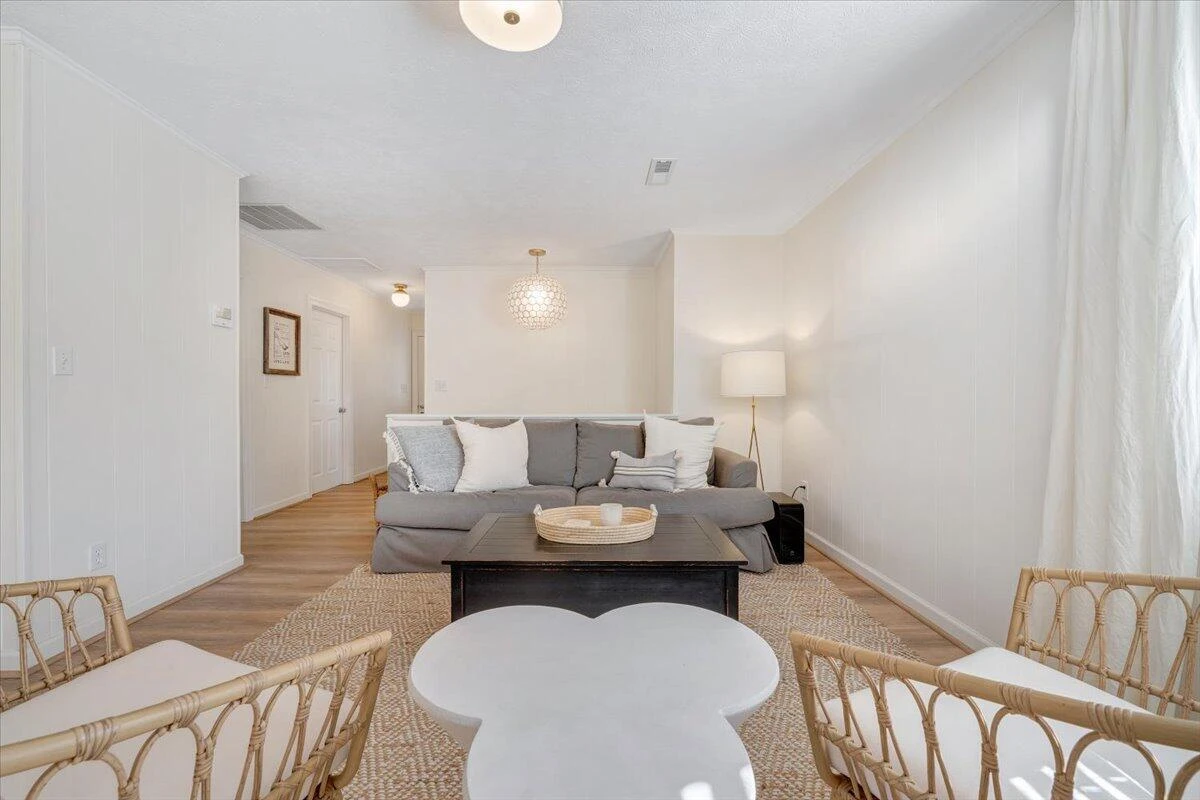 1045 Rufus DR - Photo 10