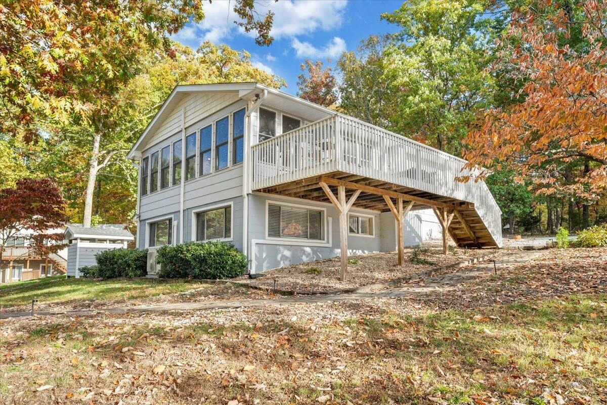 1045 Rufus DR - Photo 2