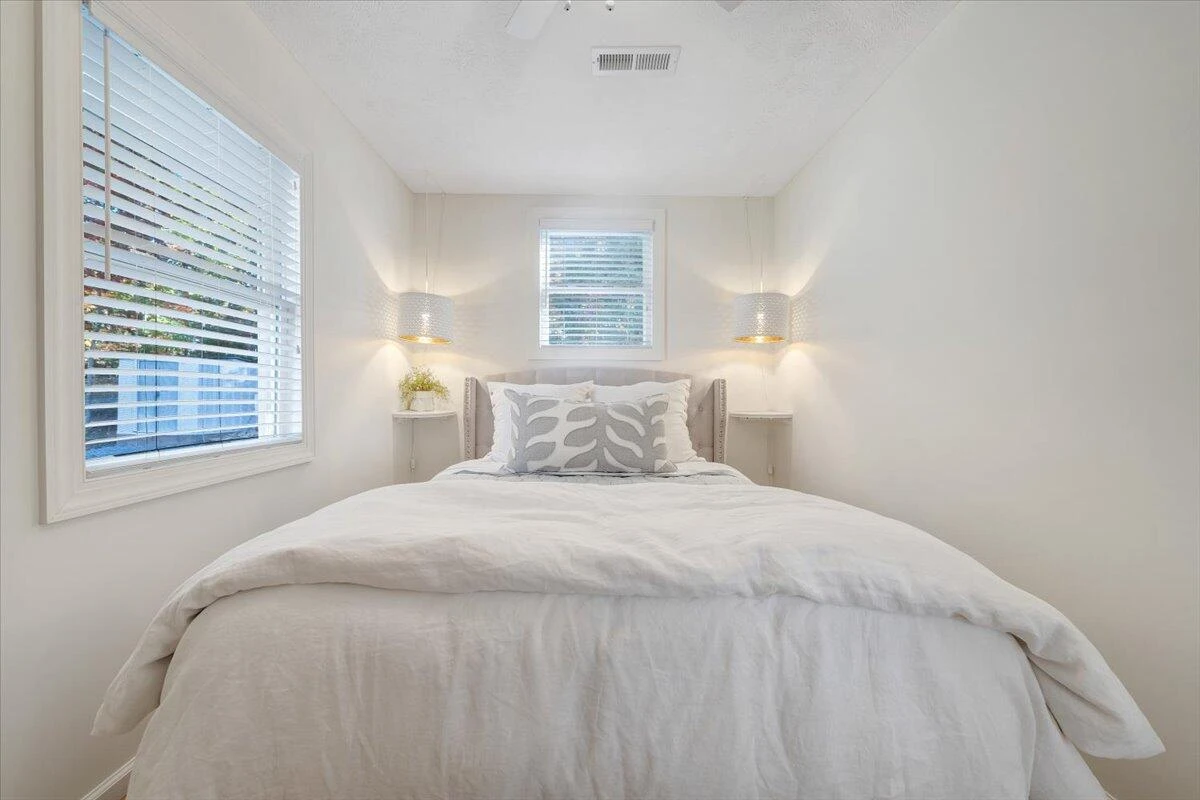 1045 Rufus DR - Photo 23