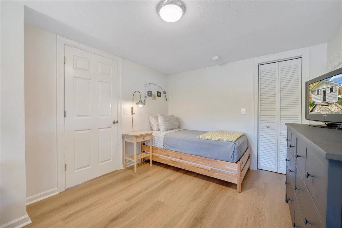 1045 Rufus DR - Photo 28