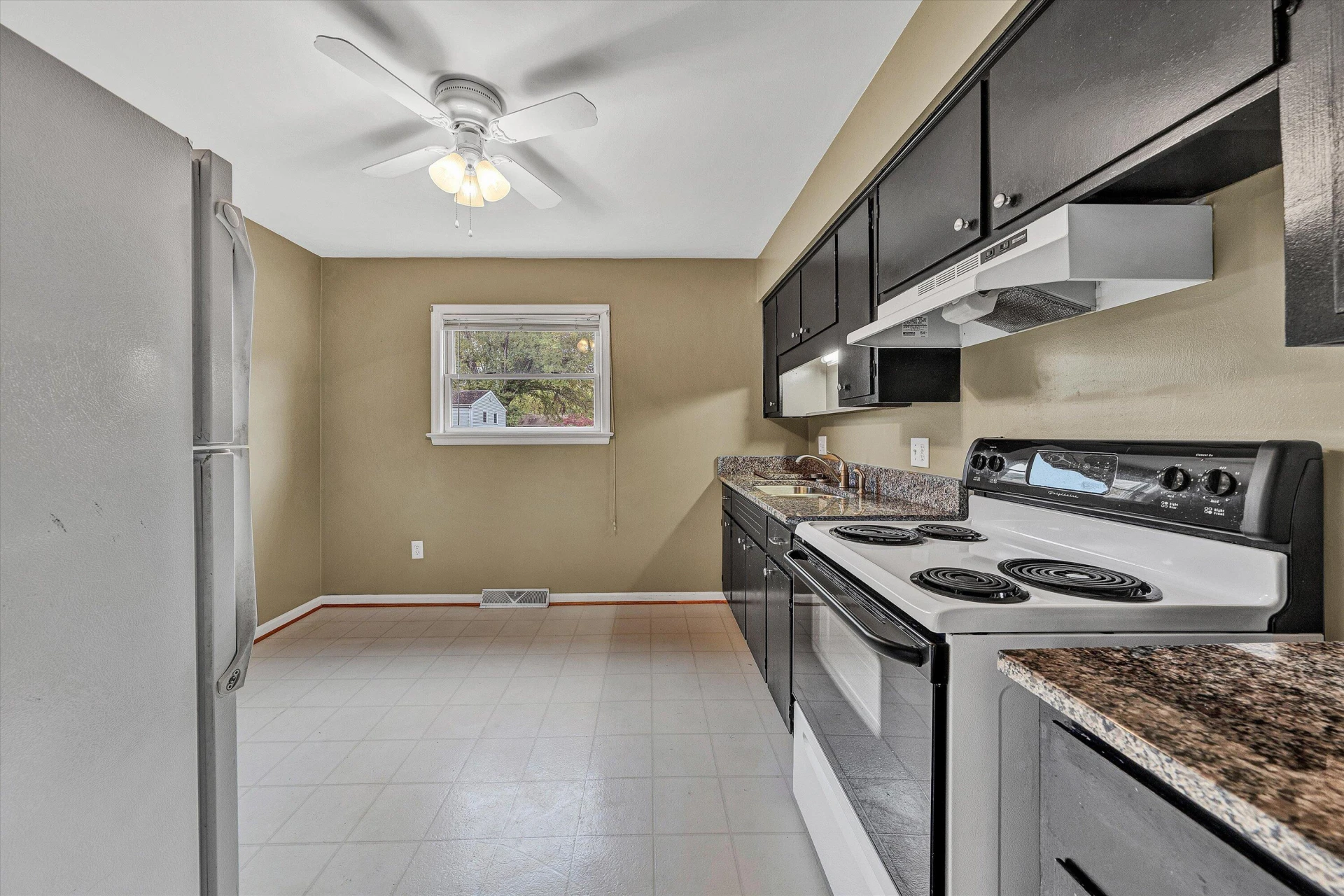 4611 Casper DR NE - Photo 12