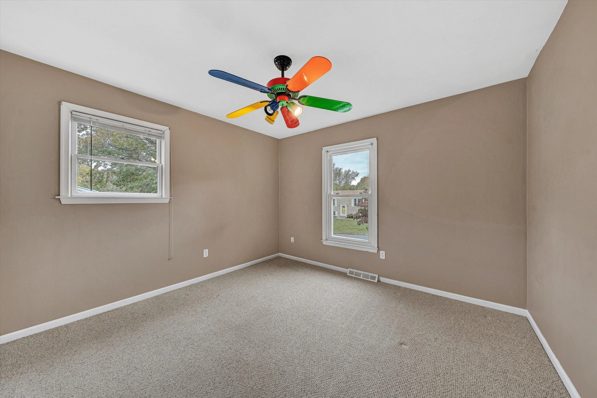 4611 Casper DR NE - Photo 15