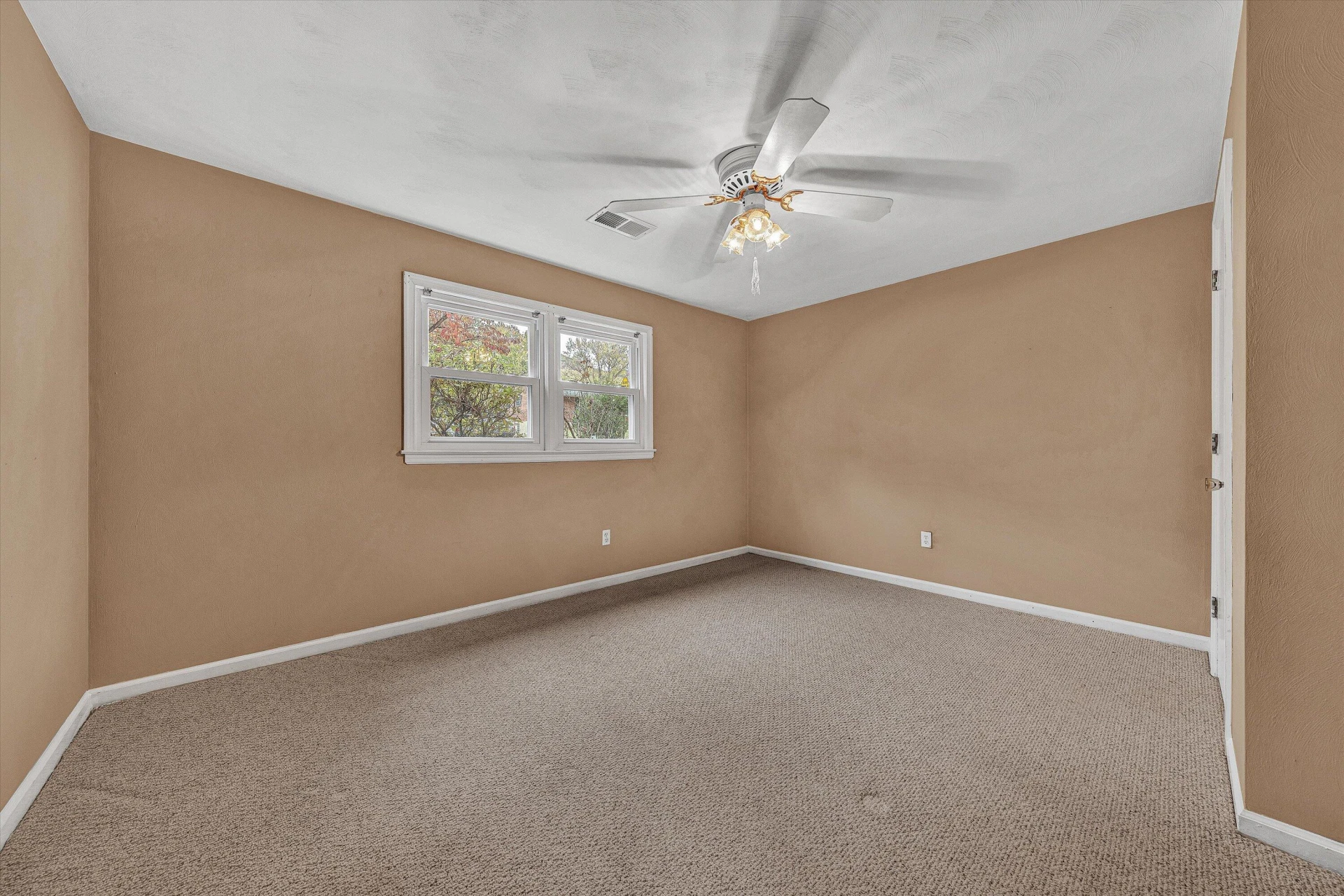 4611 Casper DR NE - Photo 20
