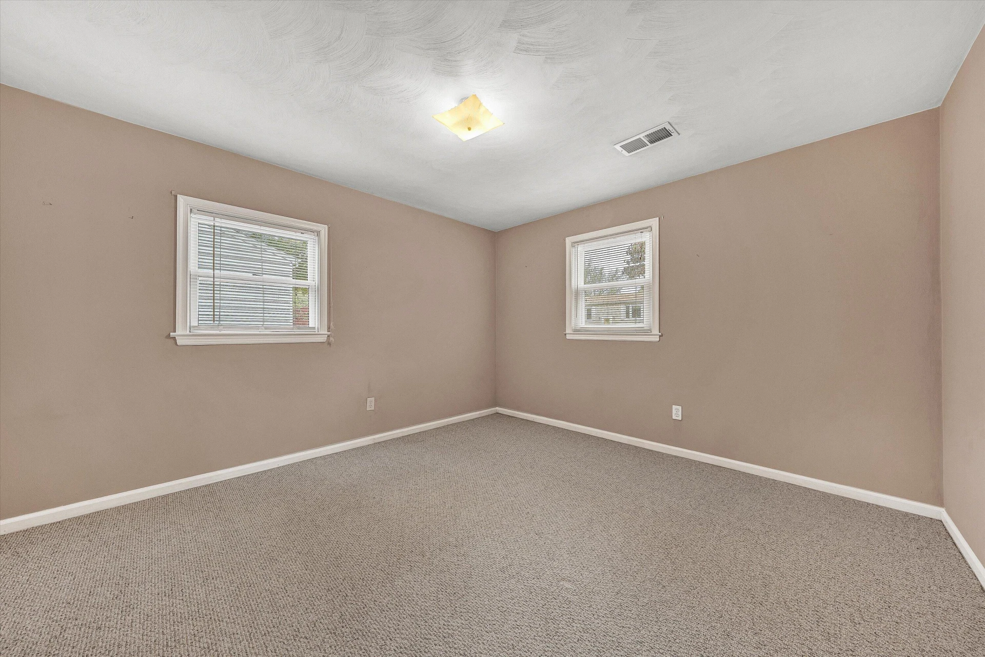 4611 Casper DR NE - Photo 23