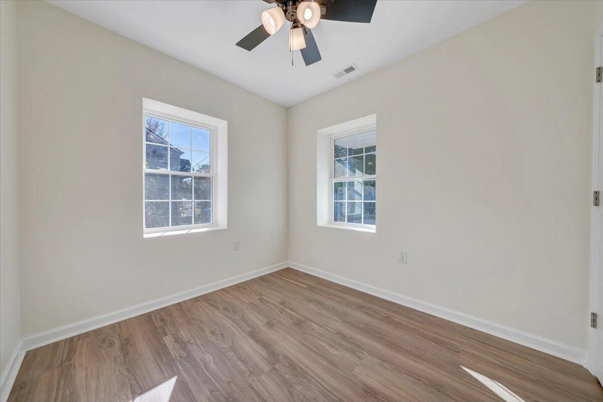 4407 NE Palmer AVE NE - Photo 11