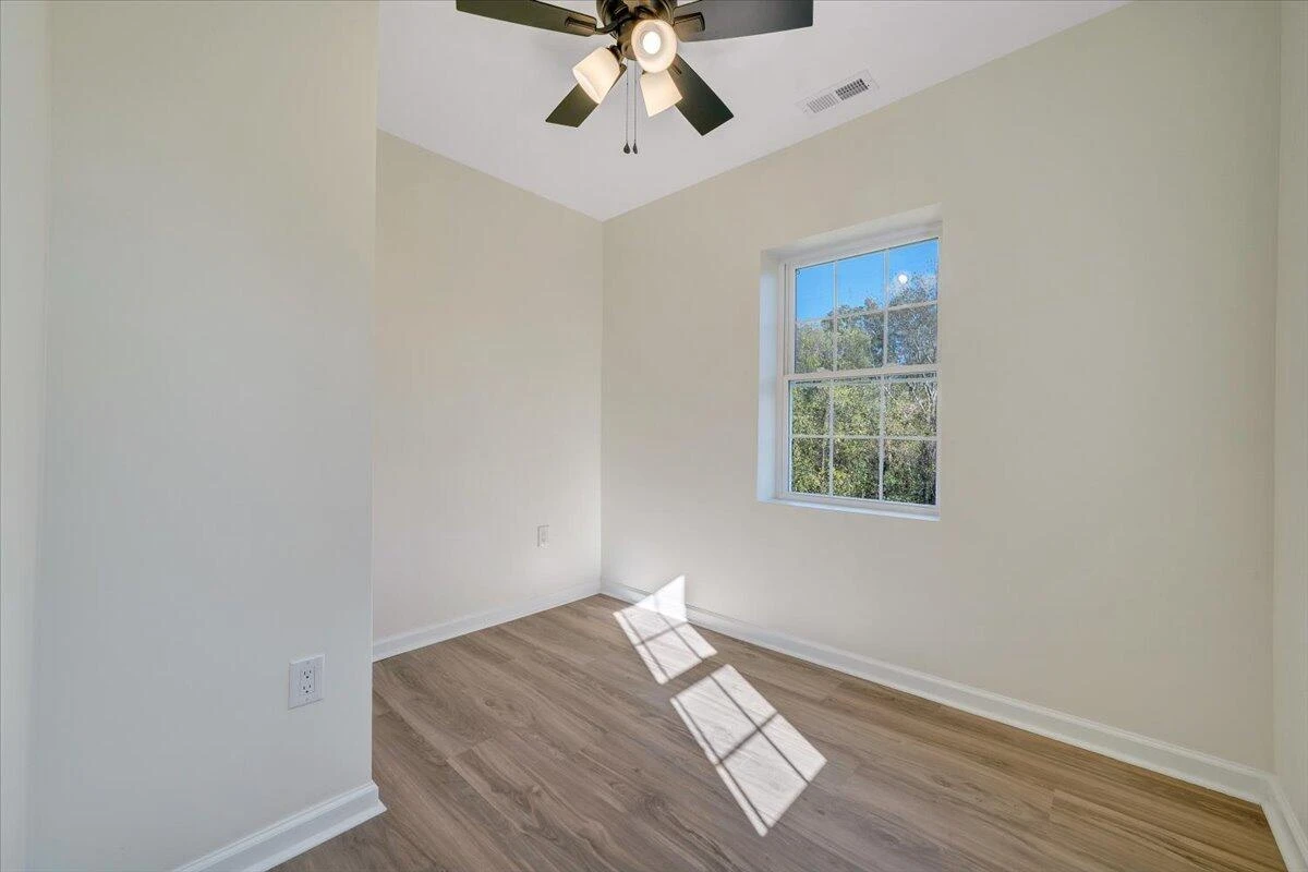 4407 NE Palmer AVE NE - Photo 13