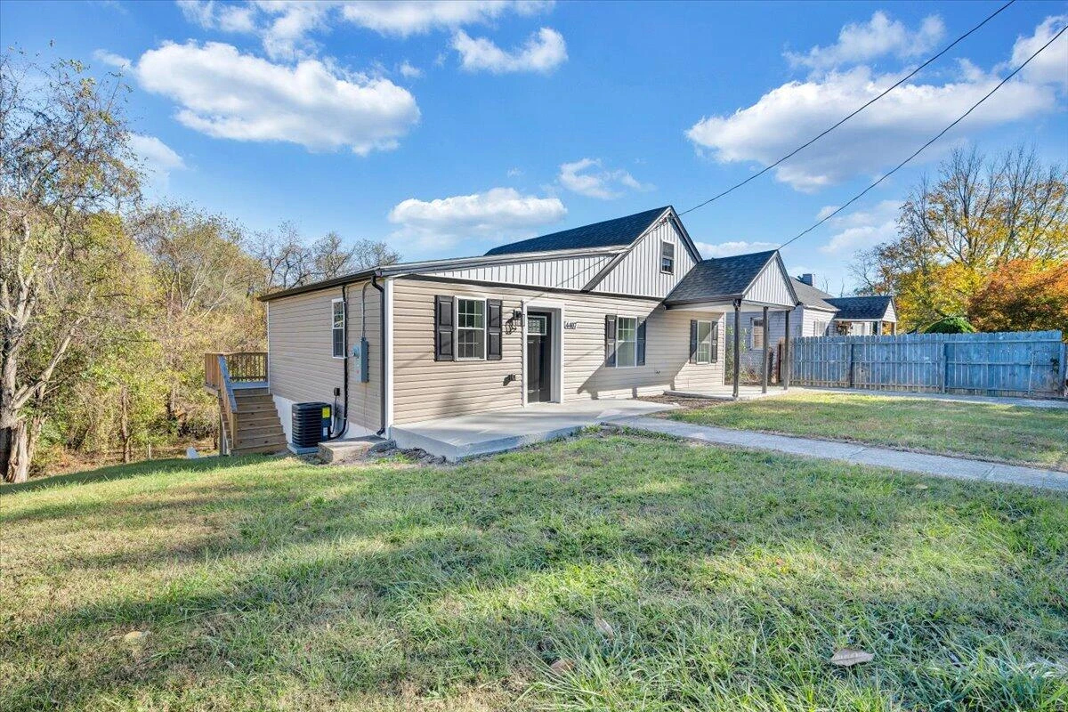 4407 NE Palmer AVE NE - Photo 25