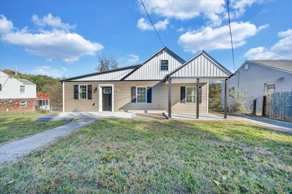 4407 NE Palmer AVE NE - Photo 27