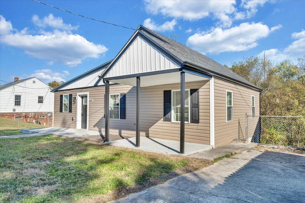 4407 NE Palmer AVE NE - Photo 28