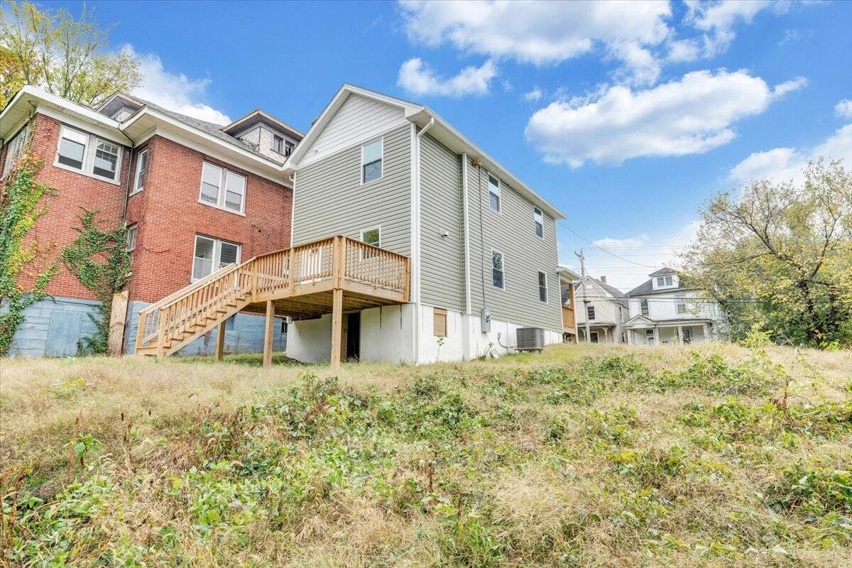 321 Patton AVE NW - Photo 22