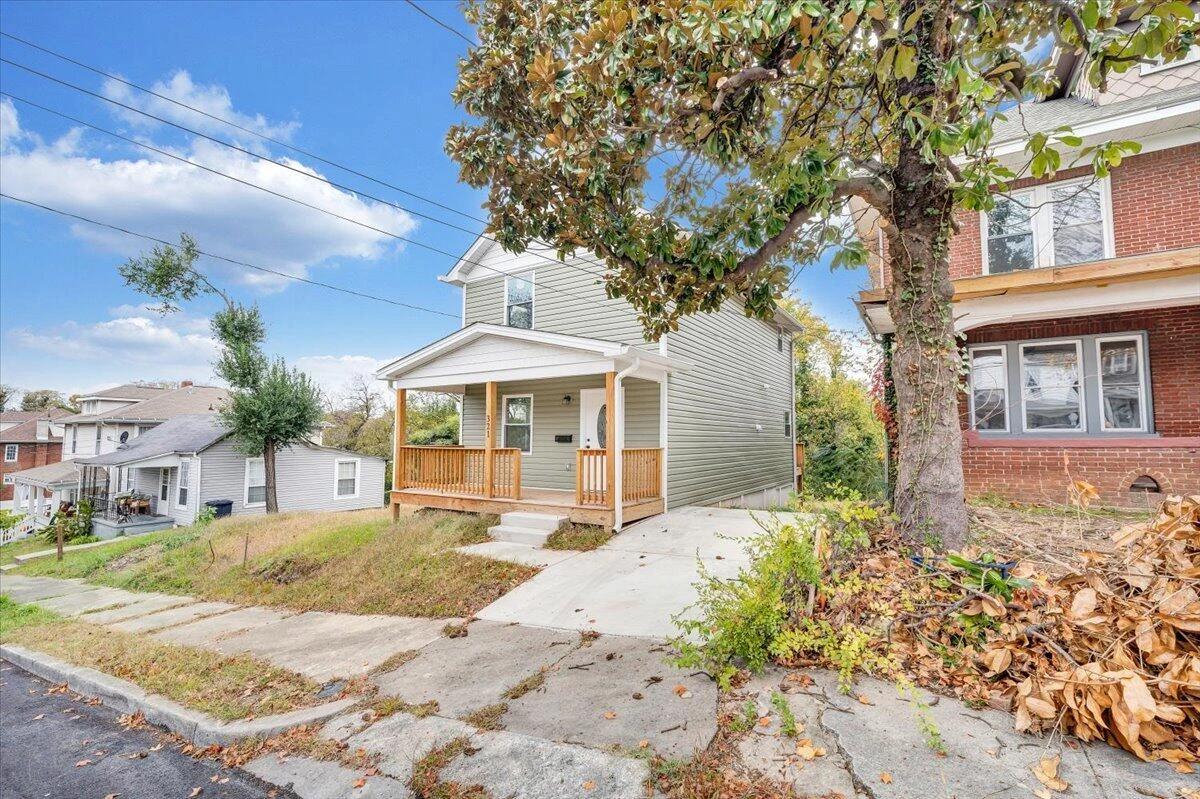 321 Patton AVE NW - Photo 26