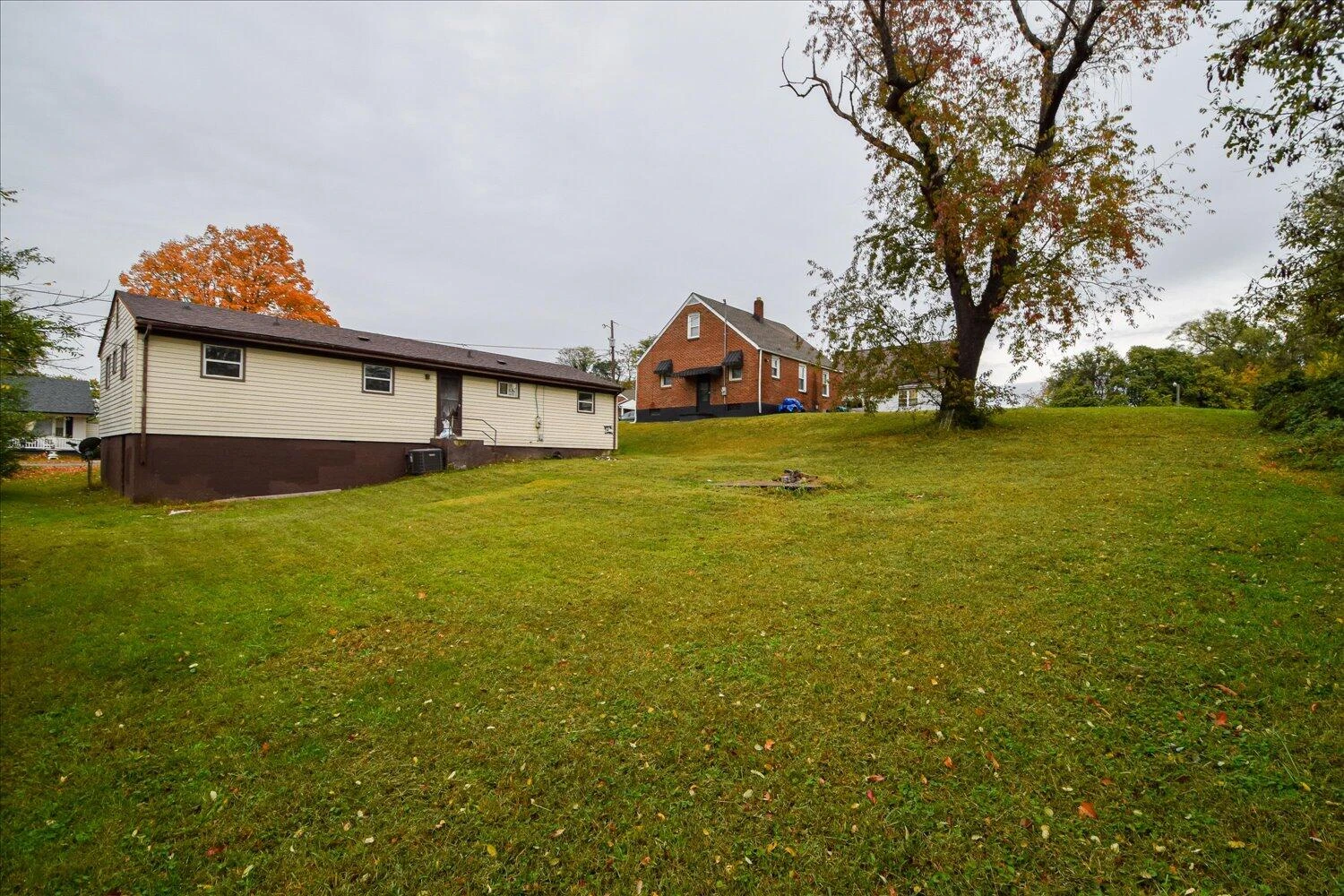 1523 Dunbar ST NW - Photo 18