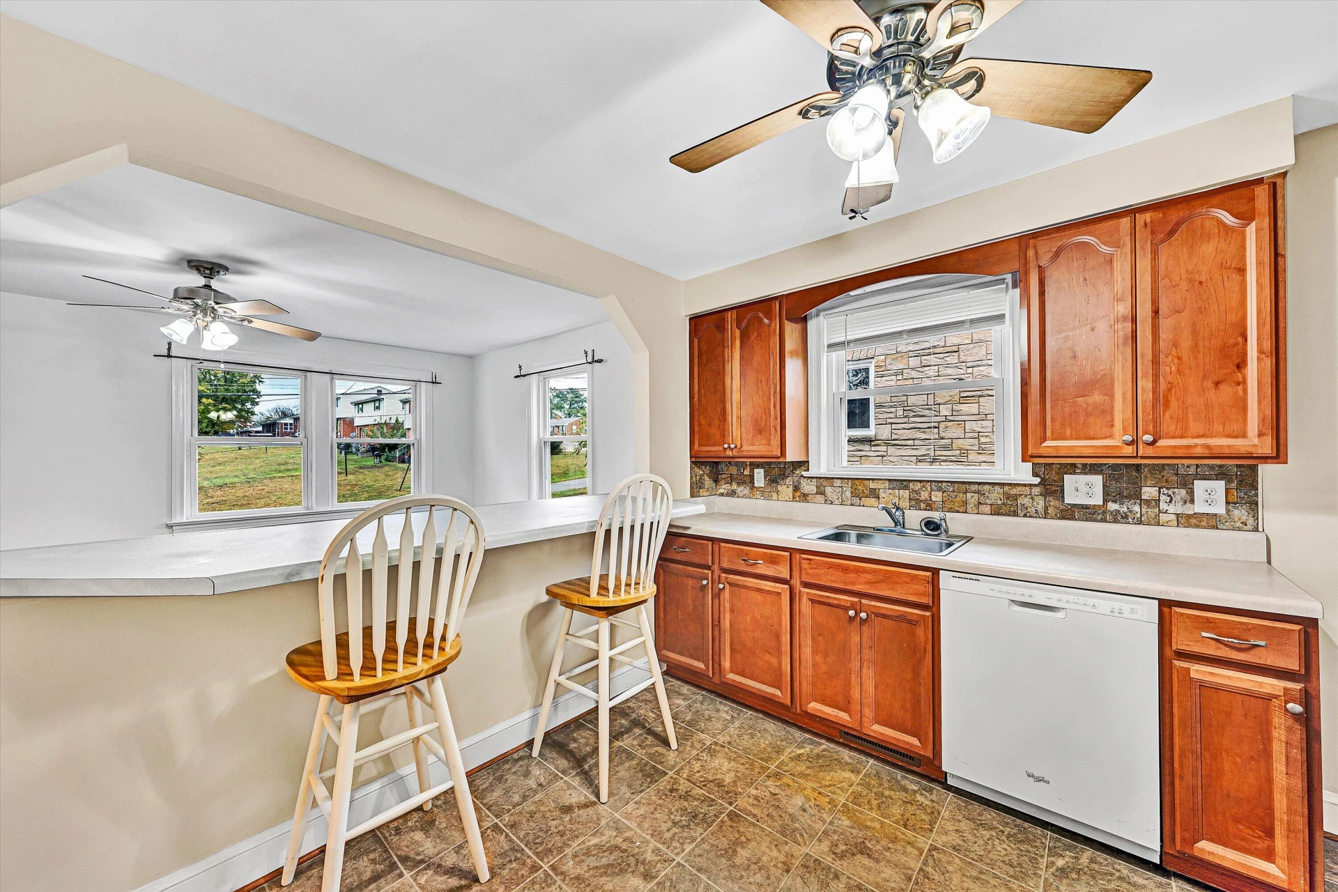 617 E Virginia AVE - Photo 9