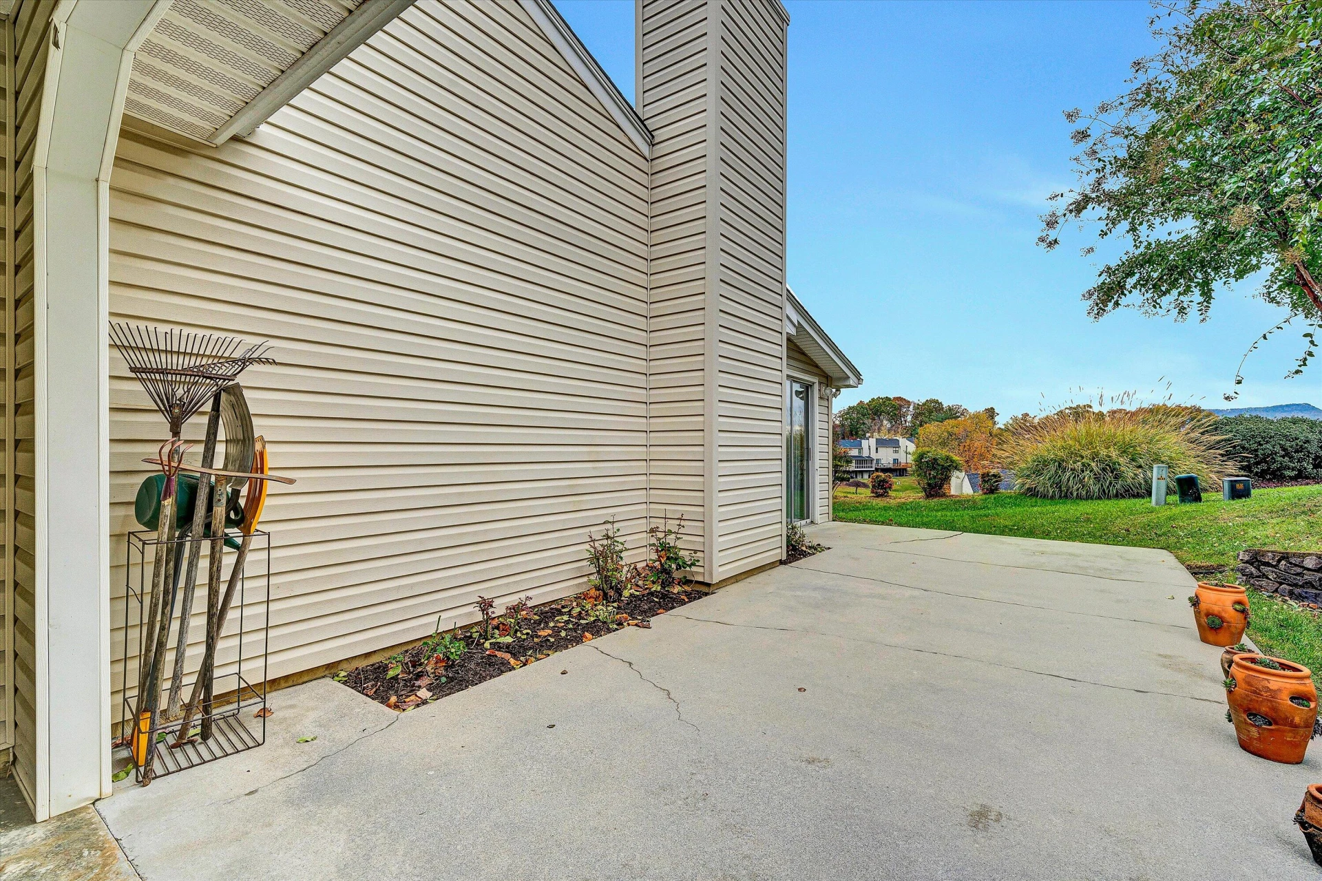 6928 Scotch Pine LN - Photo 23