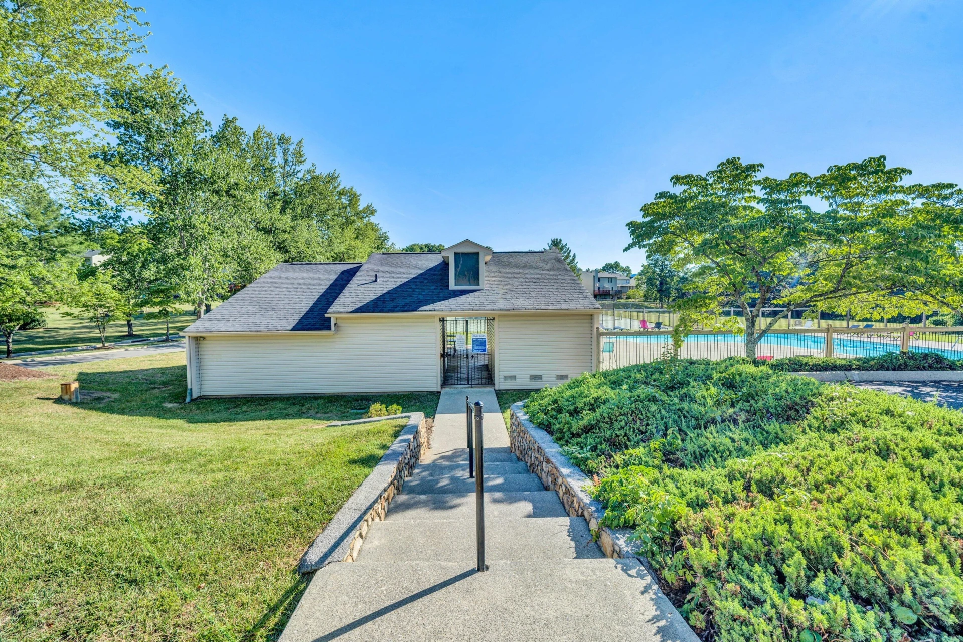 6928 Scotch Pine LN - Photo 29