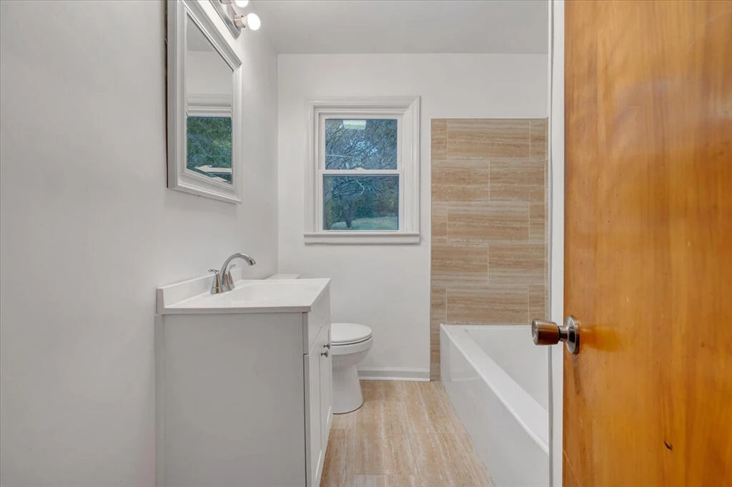 2527 Broad ST NW - Photo 10