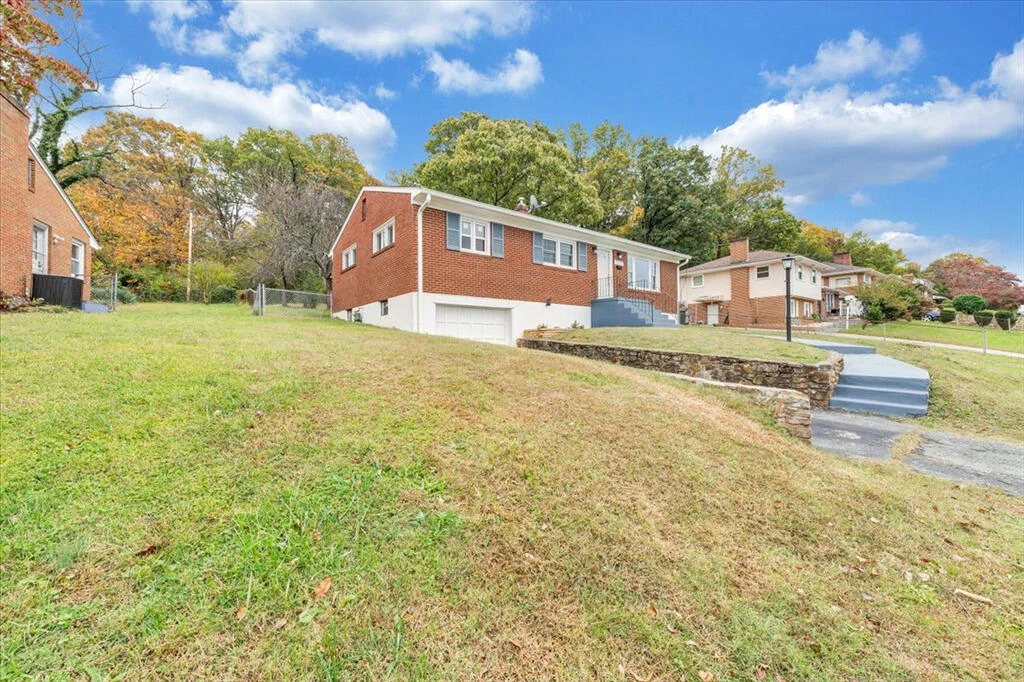 2527 Broad ST NW - Photo 24