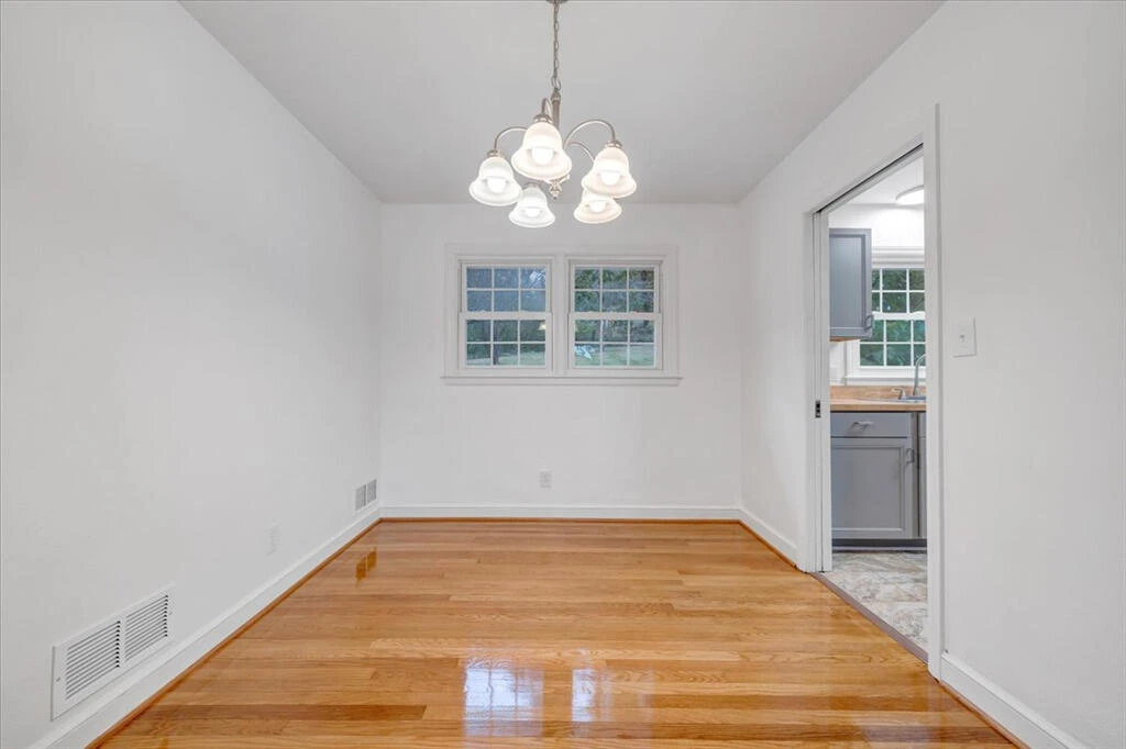 2527 Broad ST NW - Photo 5